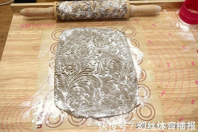 糖粉|教你个百搭饼干配方，粗粮杂粮全麦随意换，13分钟出炉酥香好吃