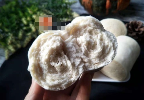 教你做快手馒头,一个小窍门,不发面不用水,松软劲道,简单省事