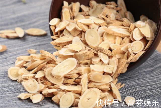 养肝明目|枸杞和它是“黄金搭档”,每天喝两口,肾气补满了,肝也干净了