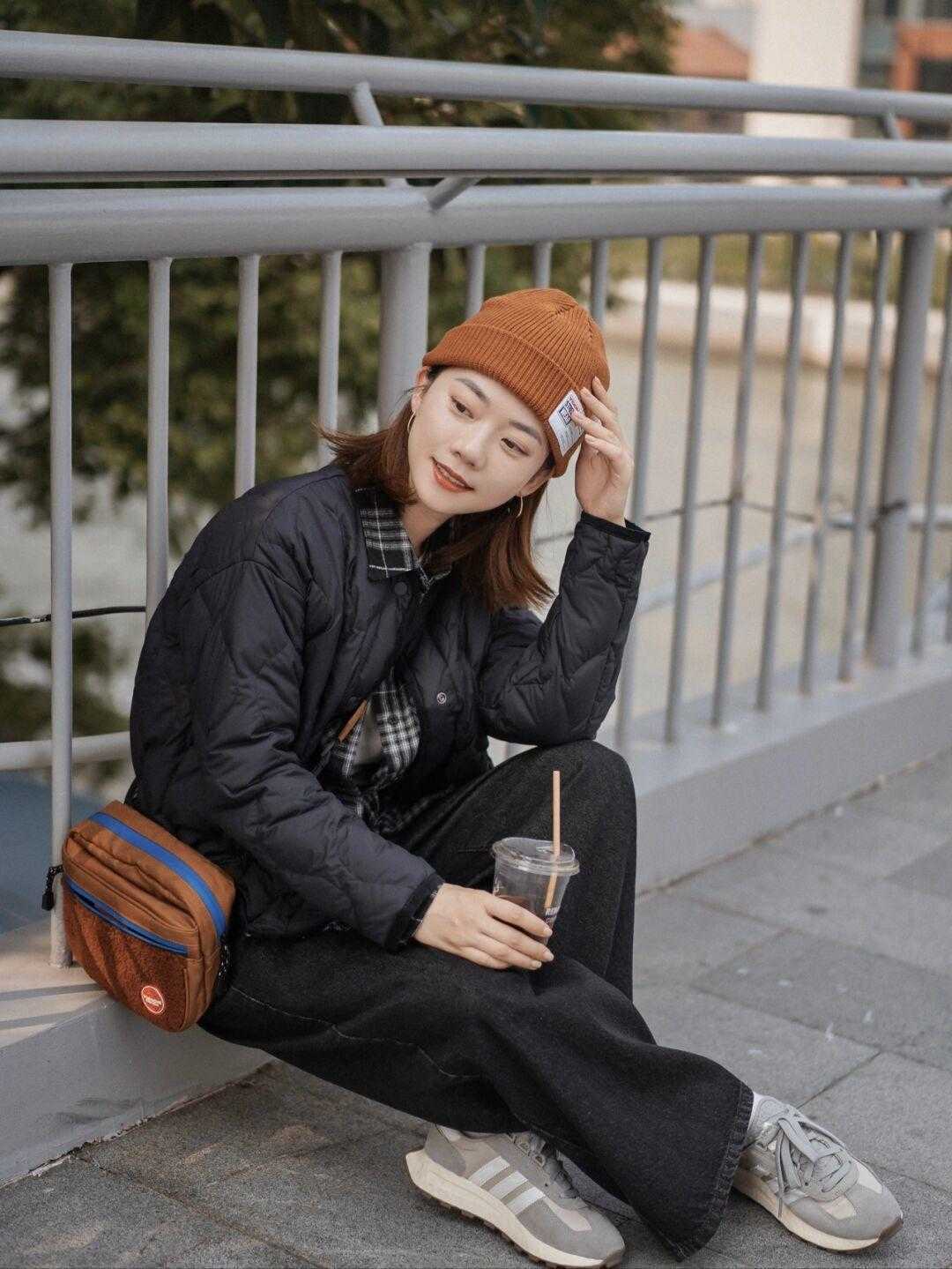 应季性|运动鞋到底有多百搭?裤装裙装都能配,上身效果一点不含糊