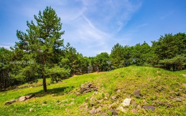 渤海国|渤海古墓群:靺鞨人的奇葩葬俗,冢上作屋,尸体腐后再下葬