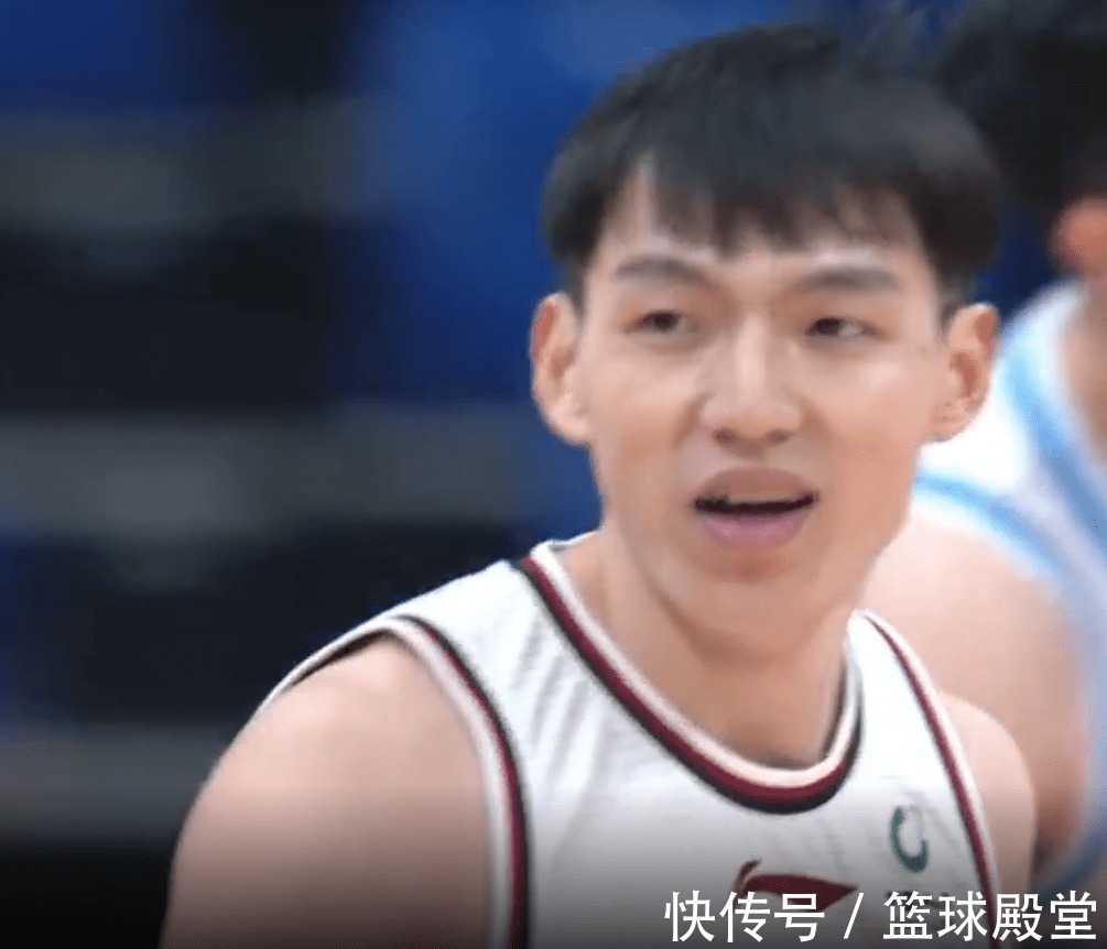 摩尔|浙江胜新疆!刘维伟致敬阿导,齐麟带头击掌,摩尔独占多秒镜头