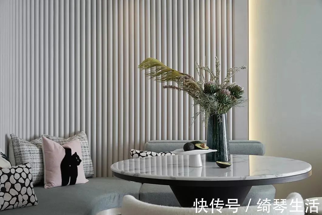 浪漫|89㎡现代简约,低饱和度的色彩,莫兰迪主义的浪漫