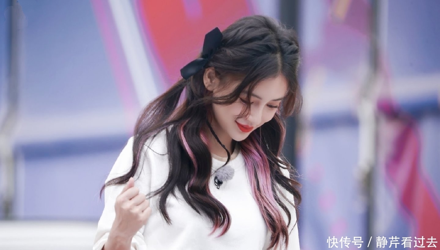 暗示性 楊穎經(jīng)紀(jì)人疑似內(nèi)涵跑男,節(jié)目導(dǎo)演清空微博,可嘆一代新人換舊人