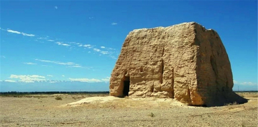 坚守|古代独立墩台烽燧的守军,发出烽烟信号,立即撤离还是原地坚守?