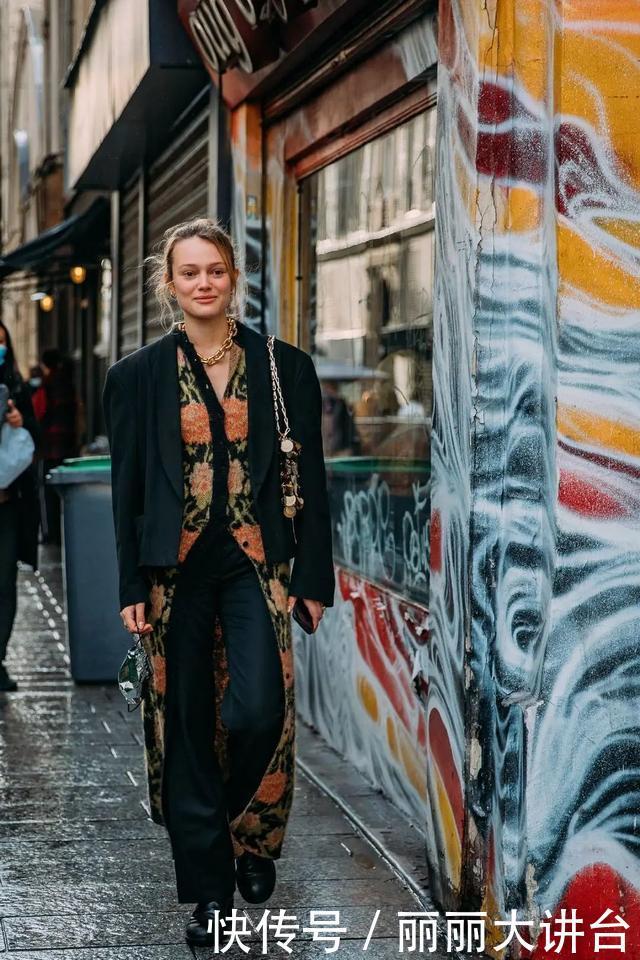 明天要上班了,入秋的第一条裤装你安排了吗