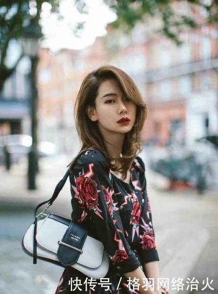 双肩|双肩包不受宠了!现在流行的是