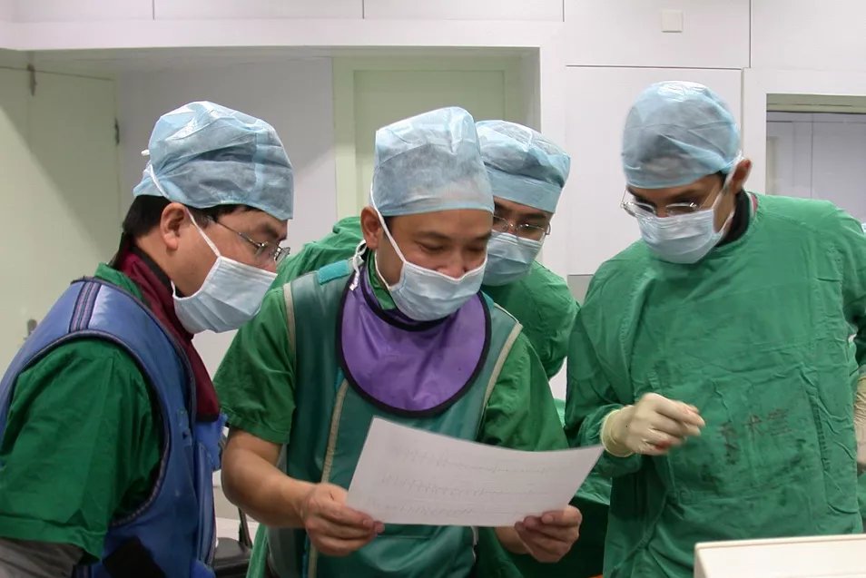 健康中国|30载求索,成就房颤治愈之梦!8.19中国医师节