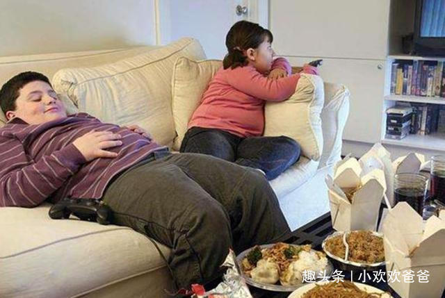 仪态|不管小时候长得多漂亮,3种孩子越长大越丑,家长要尽早留意