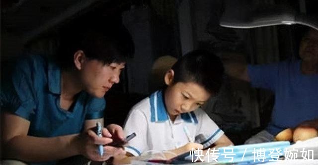 加工|隐形贫困父母：报最贵的班，穿最便宜的衫