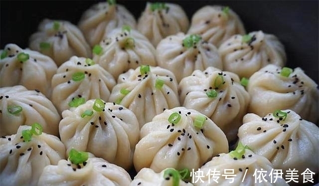好吃|生煎包最简单好吃的做法,又酥又脆又多汁,咬一口满嘴香