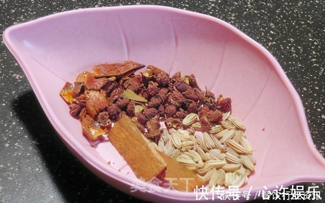 八角|在家不知道吃什么,香煎鸡腿,跟我学这道菜让你吃到撑