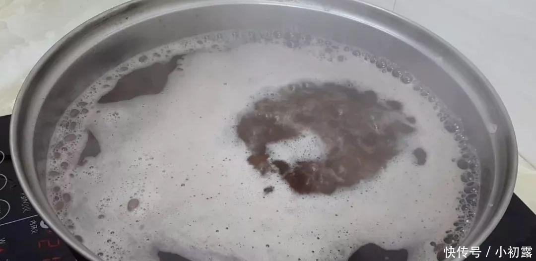 红薯这样做才最好吃,一蒸一切,比豆沙糕都好吃,一口一个真解馋