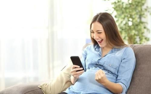 孕期玩手机要注意三件事,否则胎儿容易发育迟缓,别让无知伤了娃