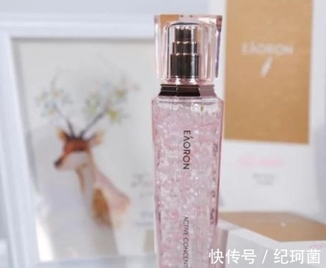 皮肤 女人过了50岁想抗老,盘点几款口碑爆棚的护肤品,抗皱紧致效果好