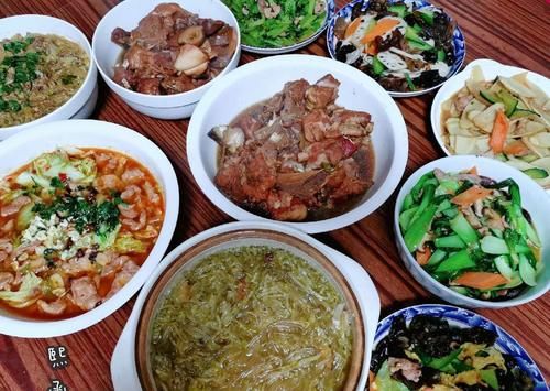  实惠|晒老妈生日宴，9菜1汤荤素搭配，朋友都说：比饭店实惠又健康