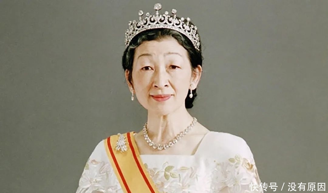 美智子|日本皇室的悲剧:飞上枝头的皇后,生育机器,拒绝和天皇合葬