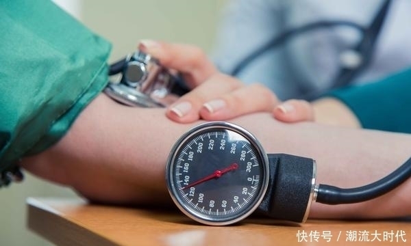 一日三餐|降血压秘诀已找到！提醒：饮食3坚持，睡前2不要，血压平稳下来