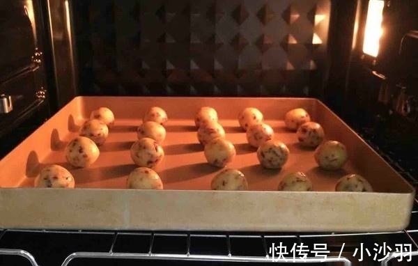 蔓越莓汁|它是零食也是“药”，月经量少多吃一些，子宫更干净，远离妇科病