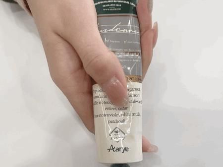 被问 300 遍的小众香水，其实是 20 多块钱的护手霜？