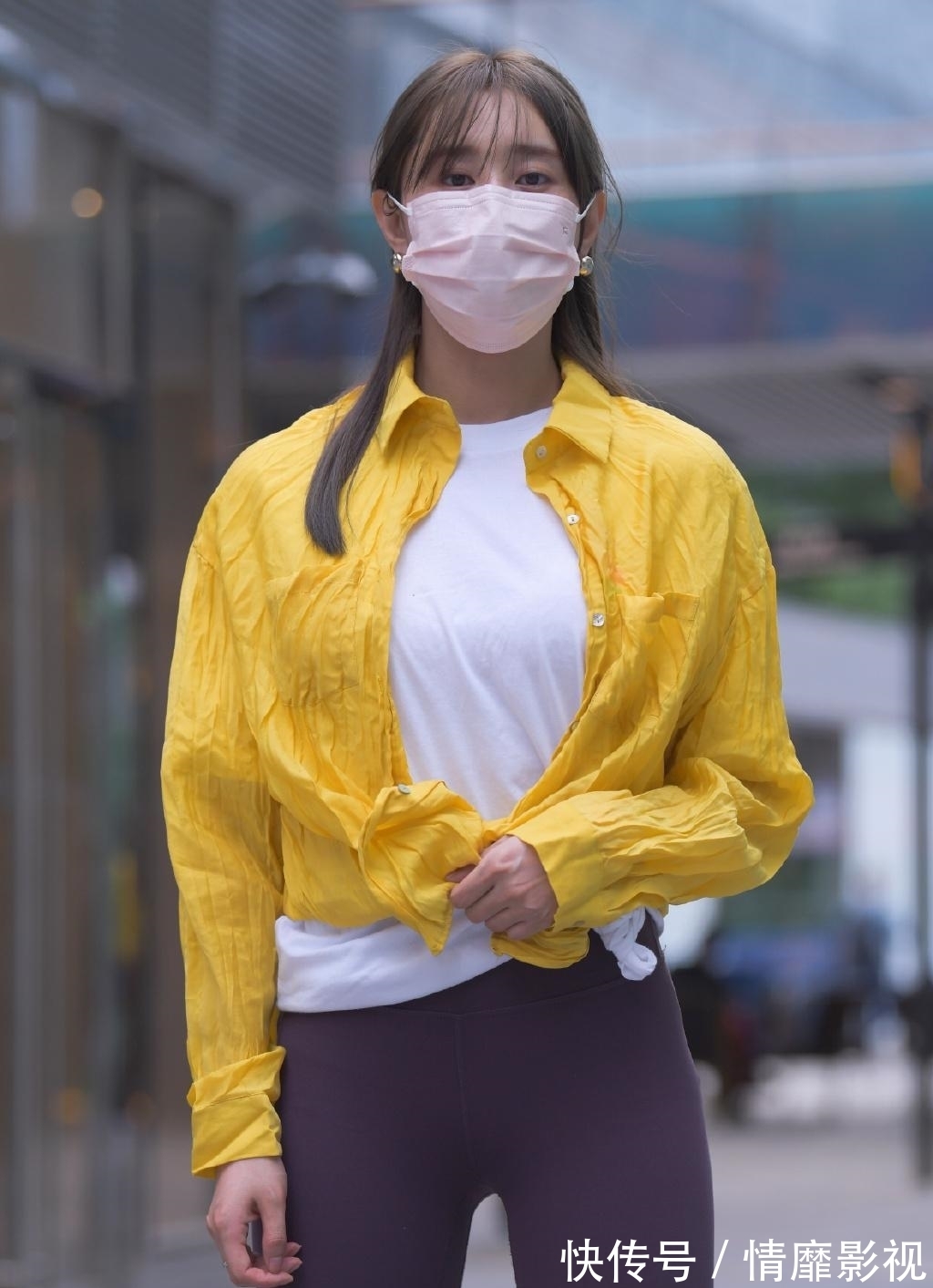 外套|别致紫色“瑜伽裤”,搭配亮眼“黄外套”,轻松勾勒好身材!