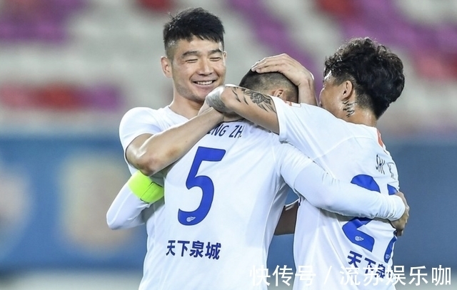 山东泰山队|12连胜!中超第1一只手摸到“2冠王”,3巨头将夺2大金靴:轰26球
