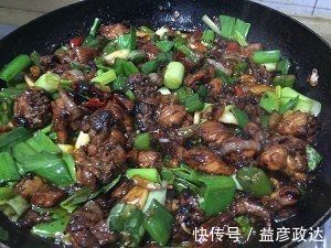 家常炒鸡|家常鸡的食谱，简单可口的炸鸡方法，实在是太好吃了，吃不饱