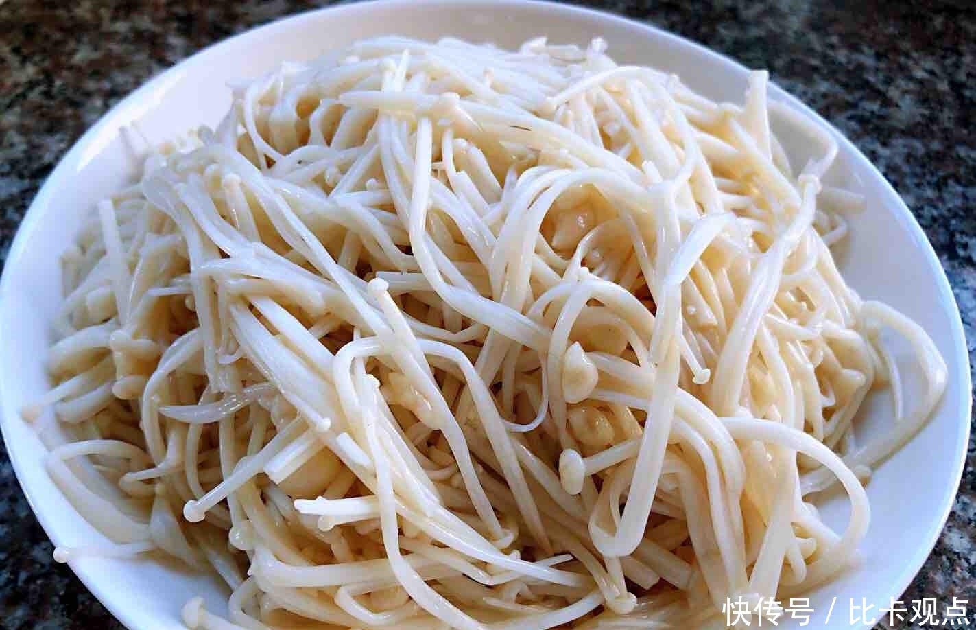 腐竹最“忌讳”直接用水泡,有很多人都不懂,难怪是外烂里硬!