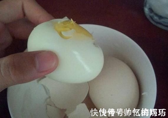 小孩子们|每天早晨坚持吃个鸡蛋,会给身体带来什么变化营养师3大喜事