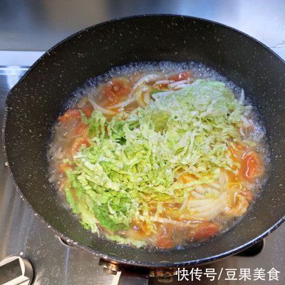 番茄|第一次做番茄大白菜汤就一致好评,从此做菜就有了自信