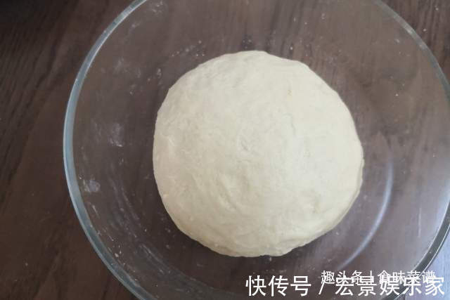 高筋面粉|炸油条没必要加泡打粉，教你油条店的老配方，油条蓬松酥脆有韧劲