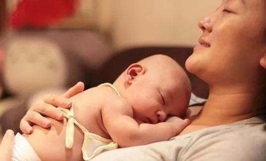 坐月子|她五年内剖腹产4次,还学外国人不坐月子,如今现状怎样了