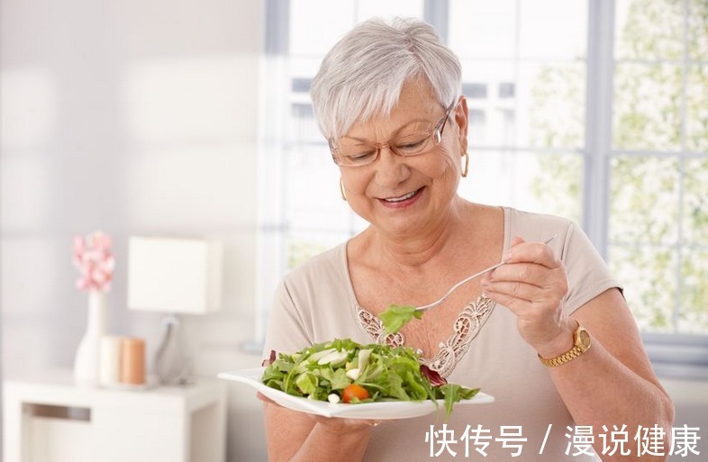 睡眠时间|如何养好肝,让肝少生病?不难,坚持好4点,可改善肝功能!