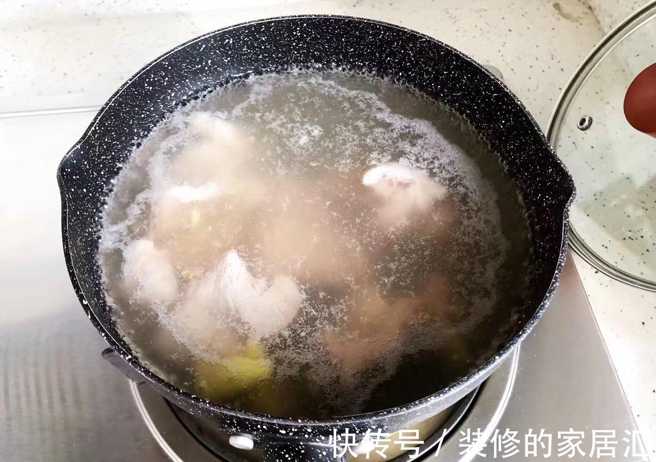 秋季养生多喝虫草花排骨汤，滋补身体，清淡滋润味道很不错