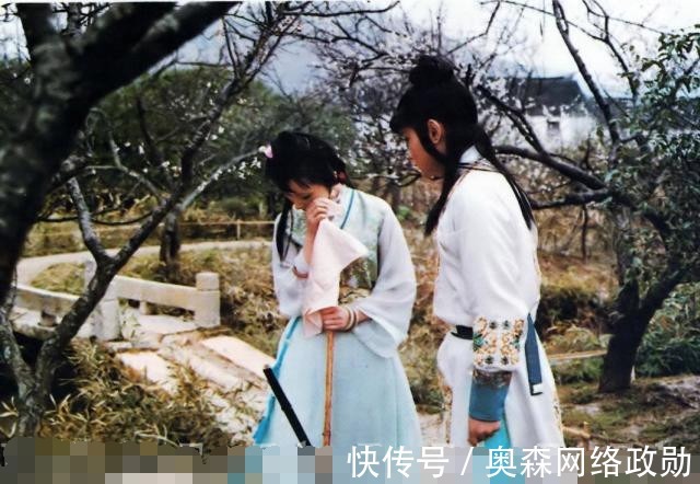 千妥万妥|《红楼梦》里这件事让一向开朗的贾母也要崩溃,黛玉宝玉哭成一片