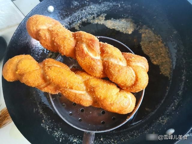 香甜暄软大麻花你会做吗？别急！详细做法分享，看看就会太简单了