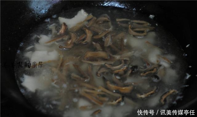 秋水仙碱|做了30年饭，这是我喝过最鲜的汤！放点牛肉末，一滴汤都不剩