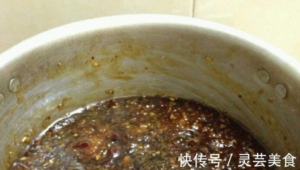 红糖姜枣酱|红枣与两种食材一起煮,一天吃一勺,皱纹不见了,头发也乌黑亮丽