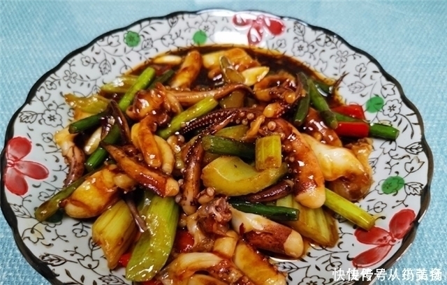 第一次陪男友回家,准婆婆特意下厨招待,上桌后公婆却要出去吃