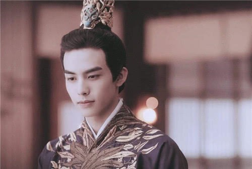 多尔衮|清朝最特殊官职,权力大过皇帝,296年来仅2人任职,和珅都没资格