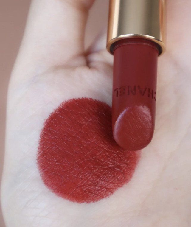 2021年的口红有太多王炸色号了，但是依旧是这几款口红最经典