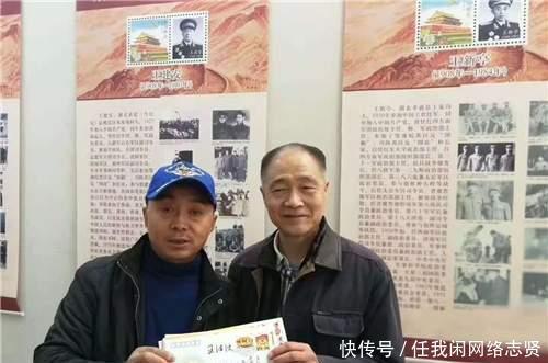 收藏|开国上将王建安之子王海波为军品大王李长东签名,支持收藏事业