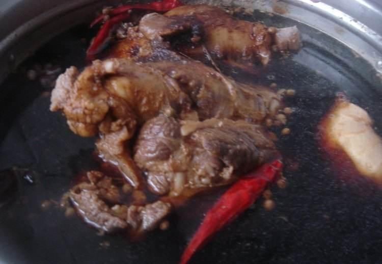 发柴|卤牛肉时,一定不要放它!放了它这锅就毁了,难怪牛肉发柴有怪味