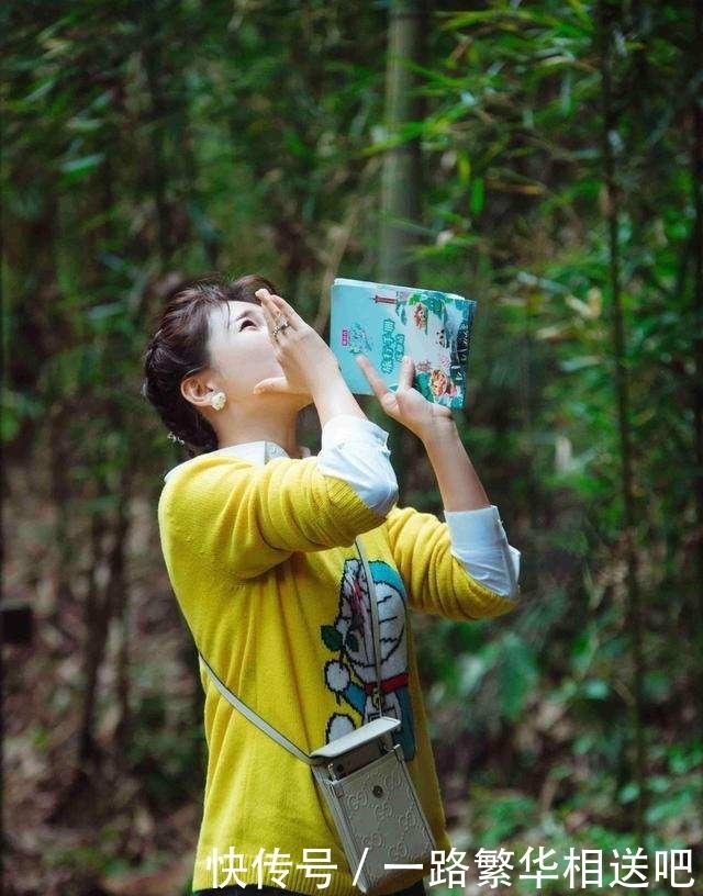 刘涛撑不起队长?拿着手卡像导游,张翰和吴宣仪加入也尴尬