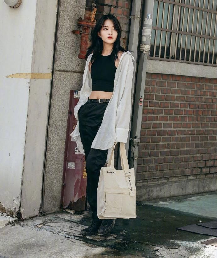 复古蓝|想“偷师”韩国女生的穿搭吗？别不好意思承认，因为它值得你学习