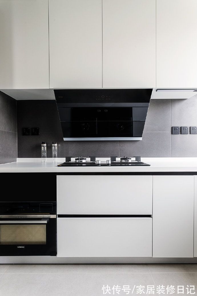 厨房|81㎡极简风的家,全屋白墙+平吊无主灯设计,干净纯粹透着高级感