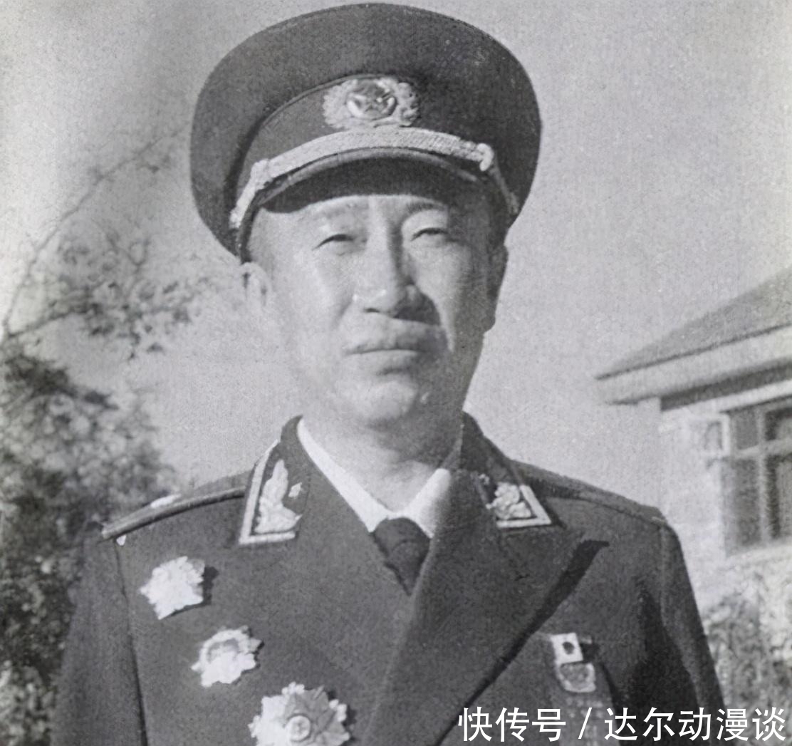 参谋长|他是志愿军参谋长，仅授少将，彭总不满：他是少将，我最多中将