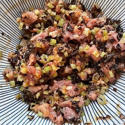 简单美味,芹菜木耳猪肉饺子走起