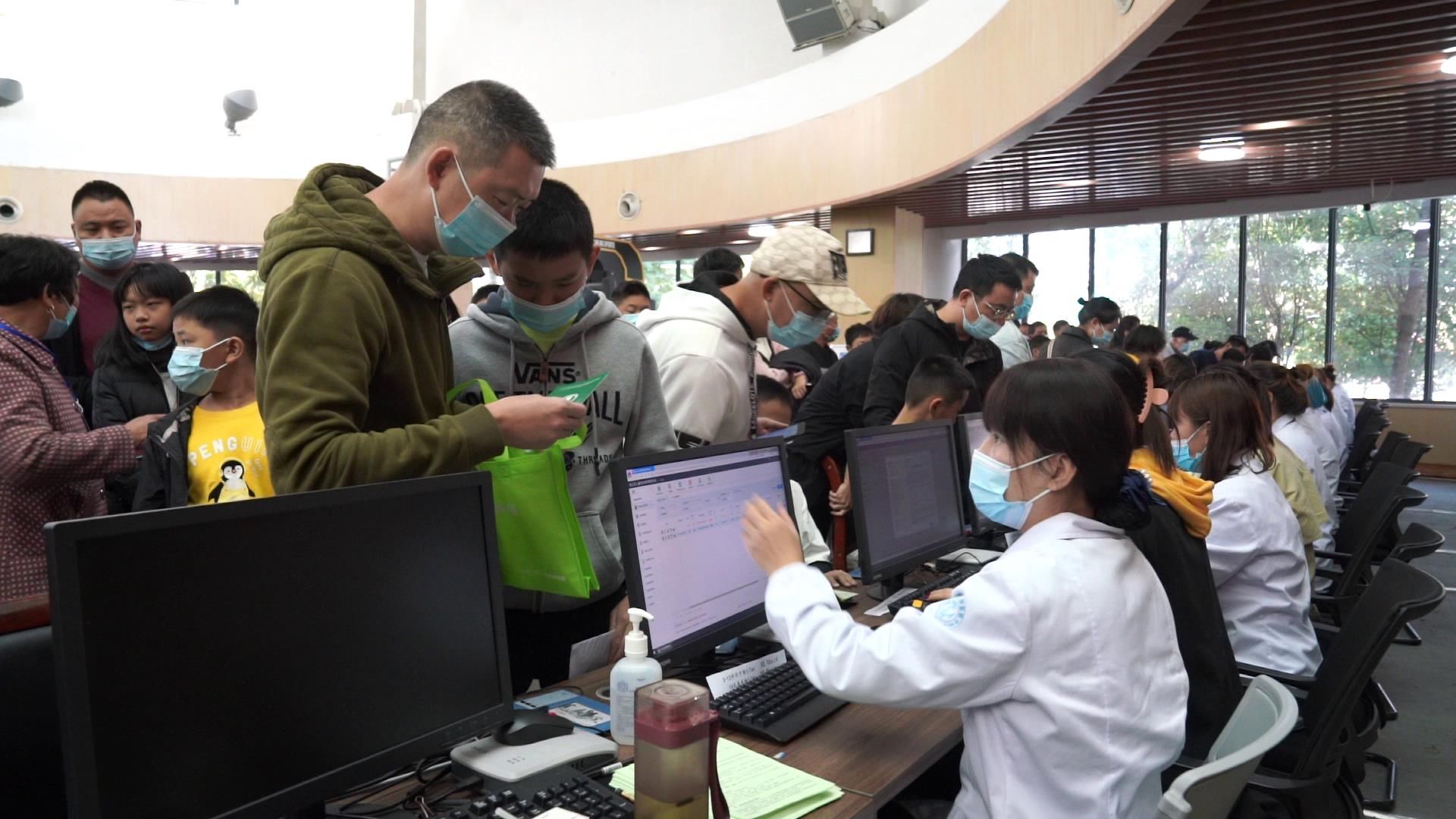 新冠疫苗|“一点都不疼”~丽水的萌娃们为接种新冠疫苗献上一“臂”之力!