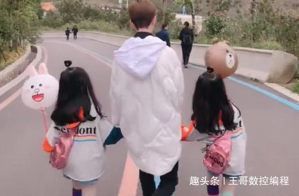 小情人|高富帅版奶爸带双胞胎跳“闺蜜步”火了,这是上辈子拯救了地球